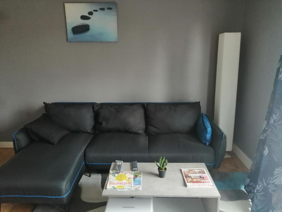 Chambre Dans Appartement A 니오르 외부 사진