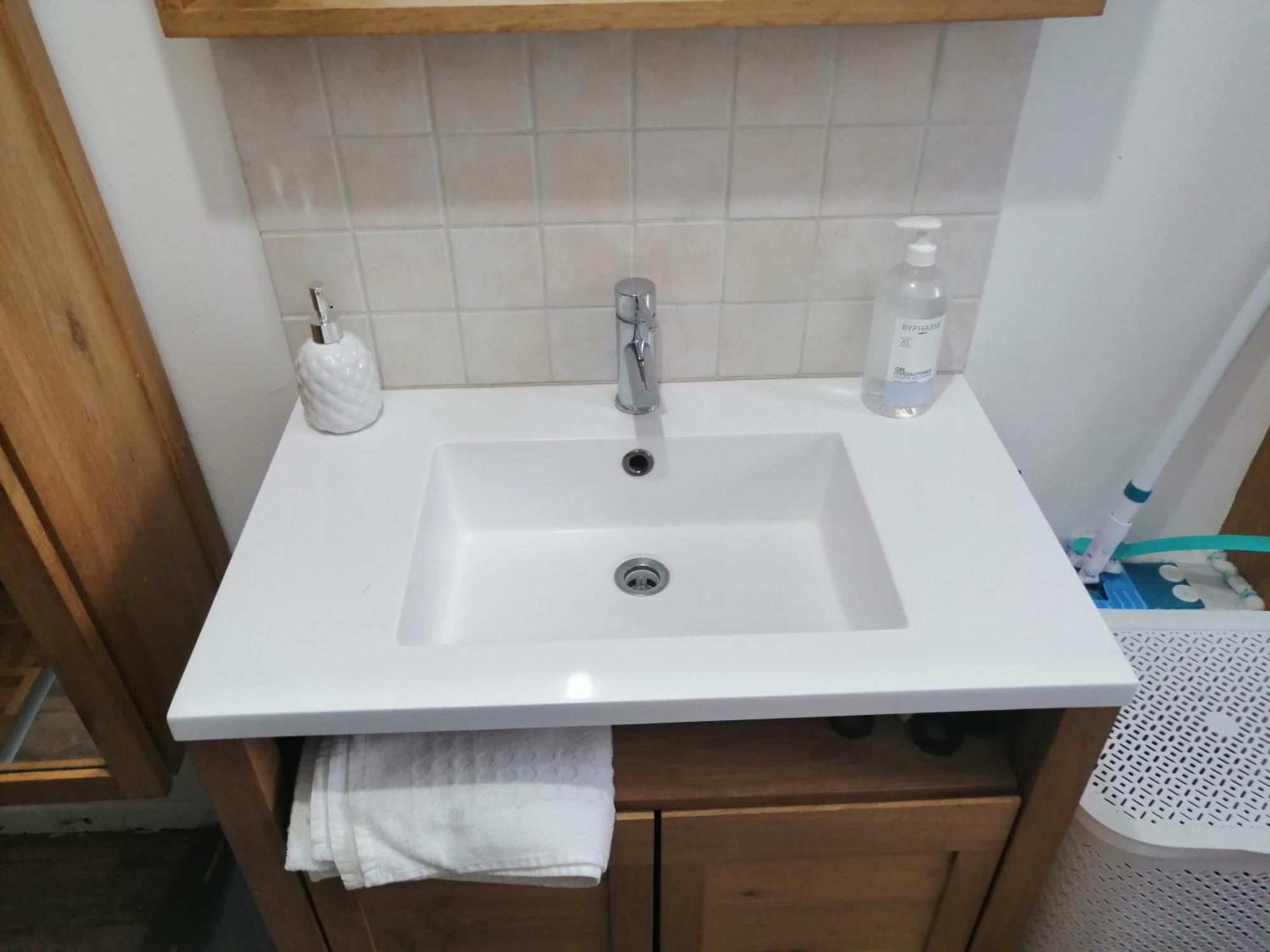 Chambre Dans Appartement A 니오르 외부 사진